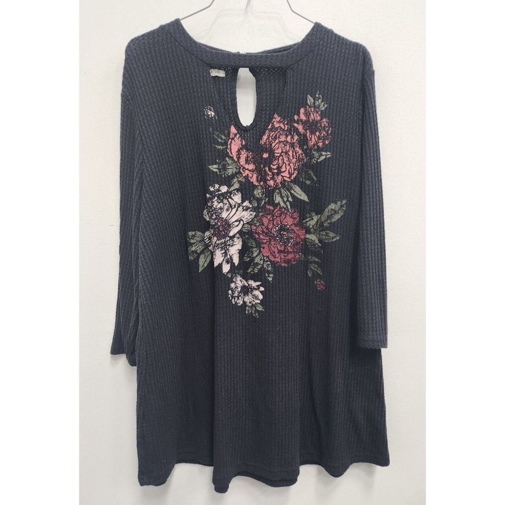 Maurices Womens Cutout Neck Thermal Tunic Top Size XL Black Floral 3/4 Sleeve - Picture 1 of 8